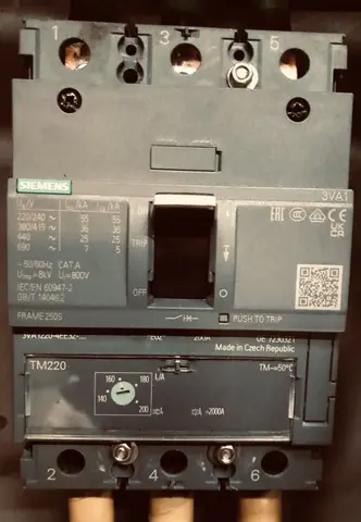 Siemens Make 200A Rated MCCB in ON position